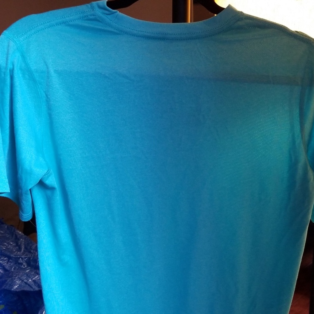 Shirt - Picture 5 of 7
